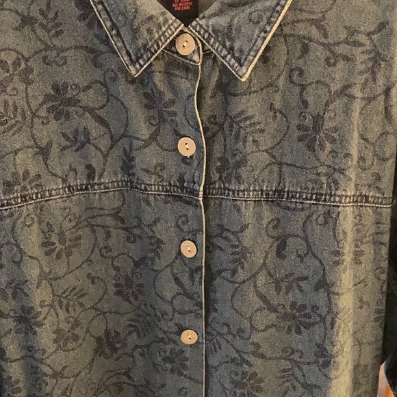 Denim & Co. patterned jean jacket 1X - Picture 7 of 10